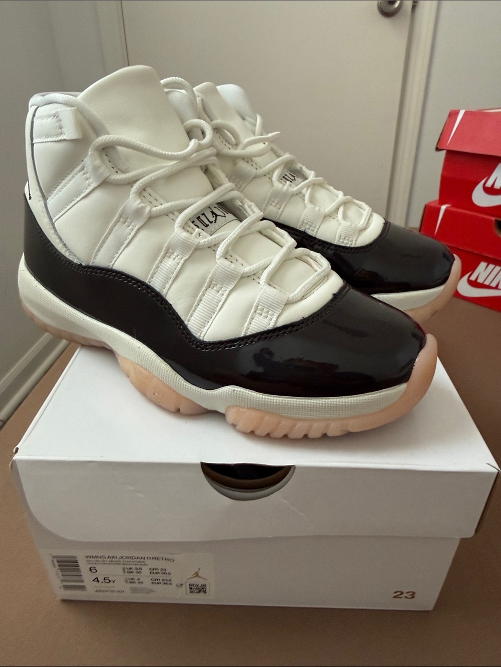 Women air Jordan retro 11 Neapolitan